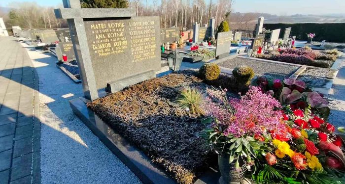 Grob Jožeta Pučnika, foto: Natalija Sinkovič