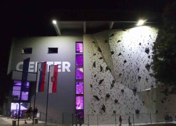 Tekmovanje Balvanskega plezanja Vhodne Lige v Plezalnem Centru