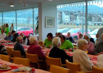 Pozdrav novemu letu v domu starejših