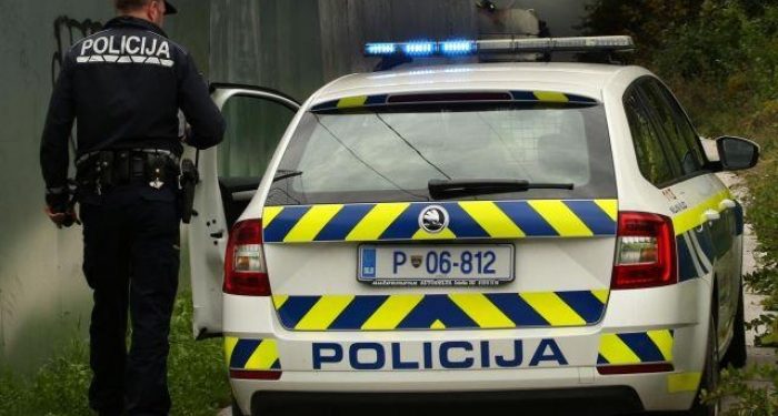 Policist, foto: Policija.si