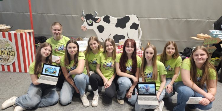 2 zlati priznanji za projekt Iz hleva na krožnik