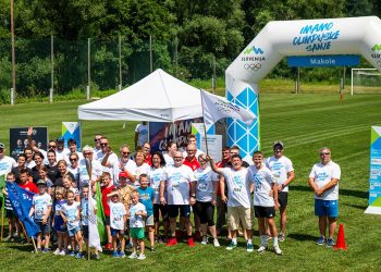 Sprejem olimpijske bakle v Makolah