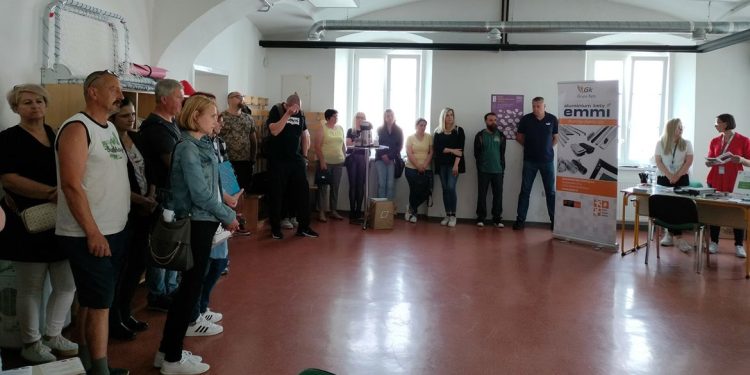 Bistriški brezposelni spoznavali proizvodnjo in bistriške zaposlovalce