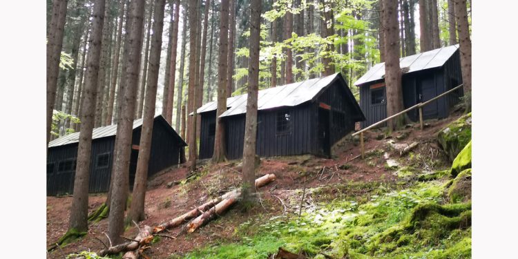 Partizanska bolnišnica Jesen