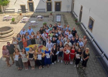 Bistriški maturantje vsi uspešni na maturi, dva tudi zlata