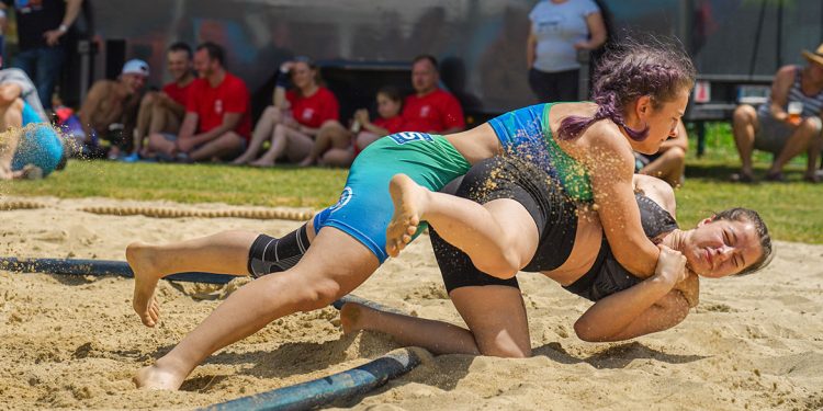 Na 4. mednarodnem turnirju v rokoborbi na mivki najboljši Poljčančani
