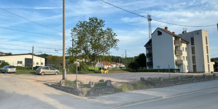 Rušenje kinodvorane poljčane