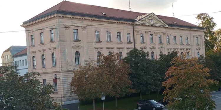 Stavba okrajnega sodišča