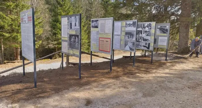 Na Osankarici postavljena začasna panojska razstava o Pohorskem bataljonu