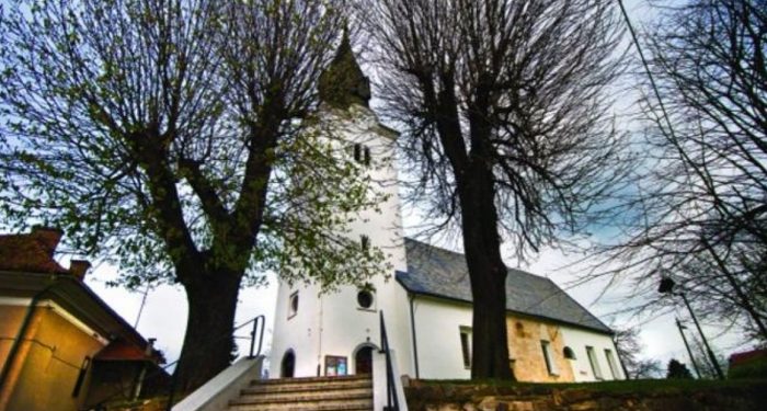 Cerkev Sv. Mihaela na Črešnjevcu