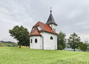 Kapela Svetega Roka v Kovači vasi