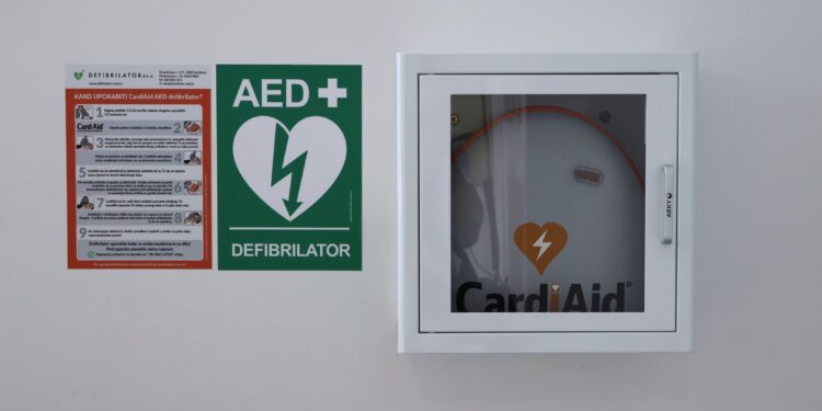 Ob svetovnem dnevu oživljanja prikaz oživljanja na Trgu svobode