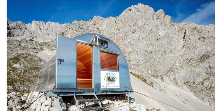 Zbranih neverjetnih 117.000 pločevink za nove bivake