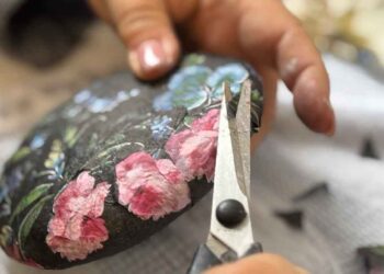 Kreativni okrasni kamni namesto sveč