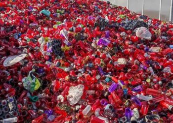 Komunala Slovenska Bistrica tudi pred letošnjim 1. novembrom poziva, da prižgemo svečo manj