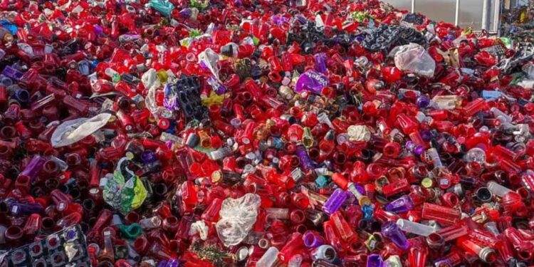 Komunala Slovenska Bistrica tudi pred letošnjim 1. novembrom poziva, da prižgemo svečo manj