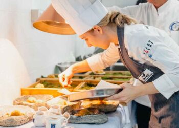 Kaja Naveršnik z novimi izkušnjami z evropskega tekmovanja mladih kuharjev