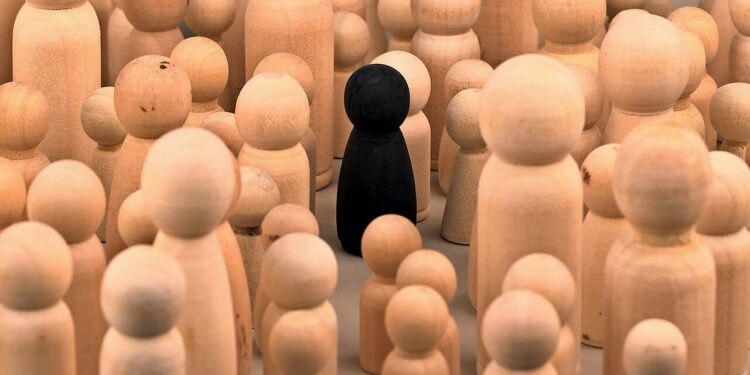 Prednovoletni čas nekaterim vzbujajo stiske in občutek osamljenosti