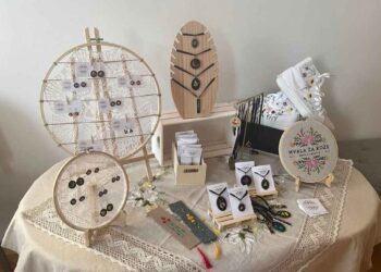 Slavica Pernat navdušuje s svojimi vezeninami