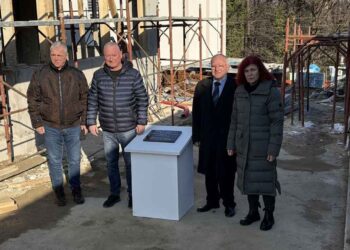 Položen temeljni kamen za novo podružnično šolo in vrtec na Prihovi