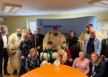 Kurenti obiskali Komunalo Slovenska Bistrica in prinesli duh pomladi