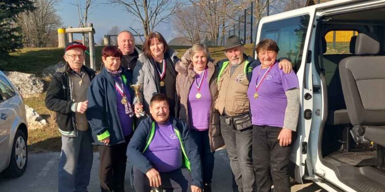 Radi tekmujejo, še rajši se družijo