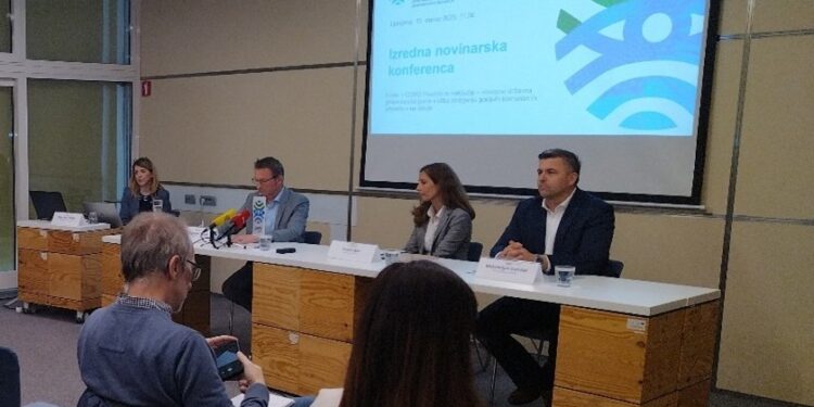 Kritično stanje ravnanja z odpadki v Sloveniji