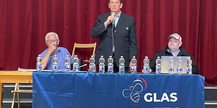 O sedanjosti in prihodnosti upokojencev