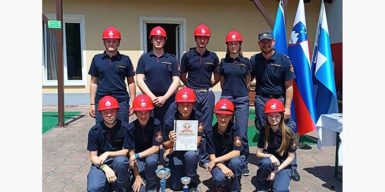 Tekmovanje gasilskih desetin za pokal »LOVRA PETOVARJA«,