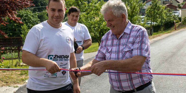 Pestro praznovanje krajevnega praznika v Laporju