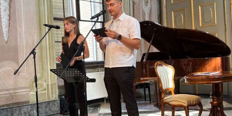 Tri dijakinje iz Slovenske Bistrice med najboljšimi srednješolci v Sloveniji