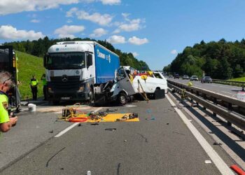 Ko šteje vsaka minuta: Bistriški gasilci o zahtevni intervenciji, travmah in pomenu zaupanja v ekipi
