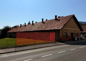 Pričela se je odstranitev dotrajane stavbe »Provizorij« v Poljčanah
