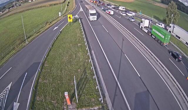 Spet počilo pri Tepanju – avtocesta zaprta proti Mariboru