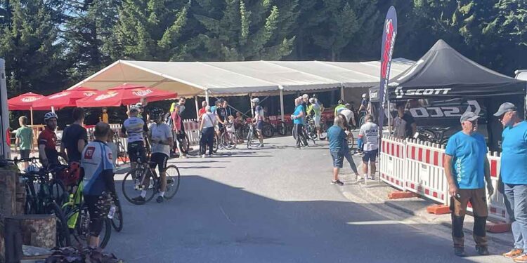 Novi rekord na Kolesarskem skoku na Tri kralje