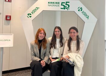 Tri dijakinje Srednje šole Slovenska Bistrica prejemnice Krkinih nagrad