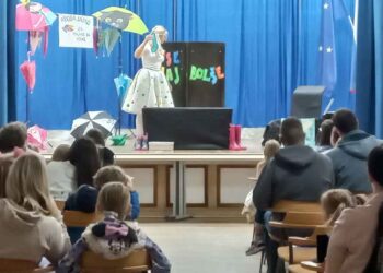 Pod pikastim dežnikom v Knjižnici Pragersko