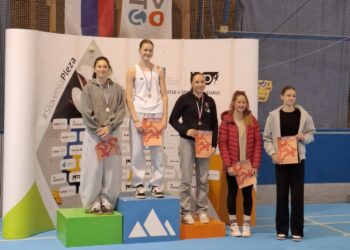 Odlična sezona mladih plezalk