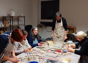 Ustvarjanje mozaikov v Kreativni akademiji