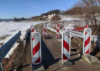 Obvestilo o zapori ceste – FAROVEC