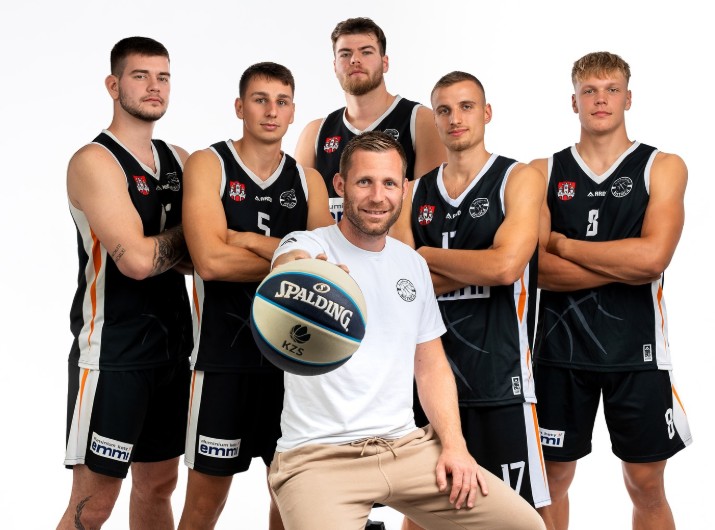 Bistriški košarkarji visoko premagali Nazarje