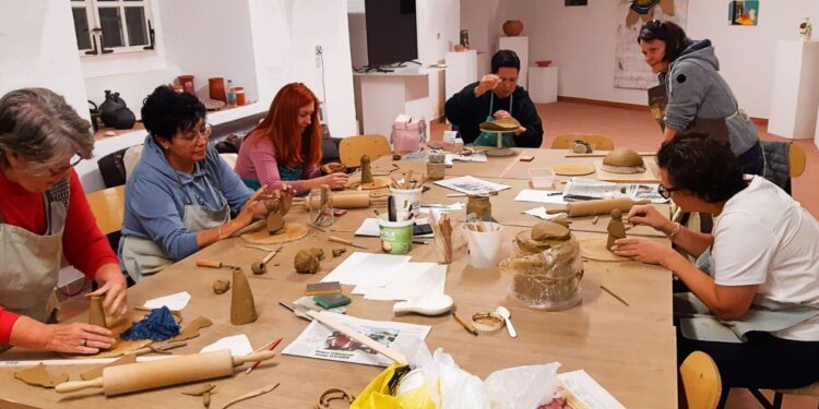 Vabimo k vpisu na pomladne tečaje v CDUO 