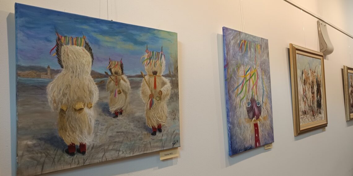 Razstava »Pust preganja zimo« v prostorih Občine Poljčane