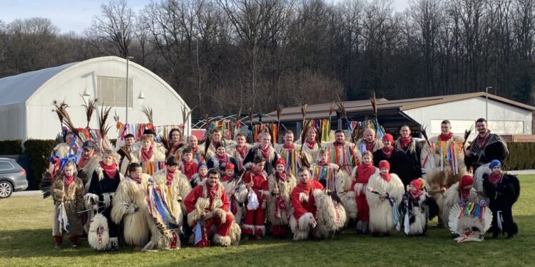 Koranti na Velikem Tinju