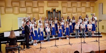 Zlato priznanje za laporski mladinski zbor na državnem tekmovanju