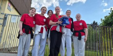 Učenke OŠ Poh. odreda najboljše na regijskem preverjanju prve pomoči