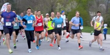 Množična udeležba na bistriškem teku