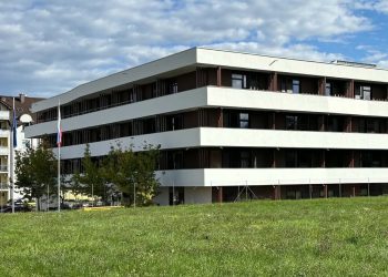 Ob 13. obletnici Enote Slovenska Bistrica podelili priznanja stanovalcem, zaposlenim in prostovoljkam